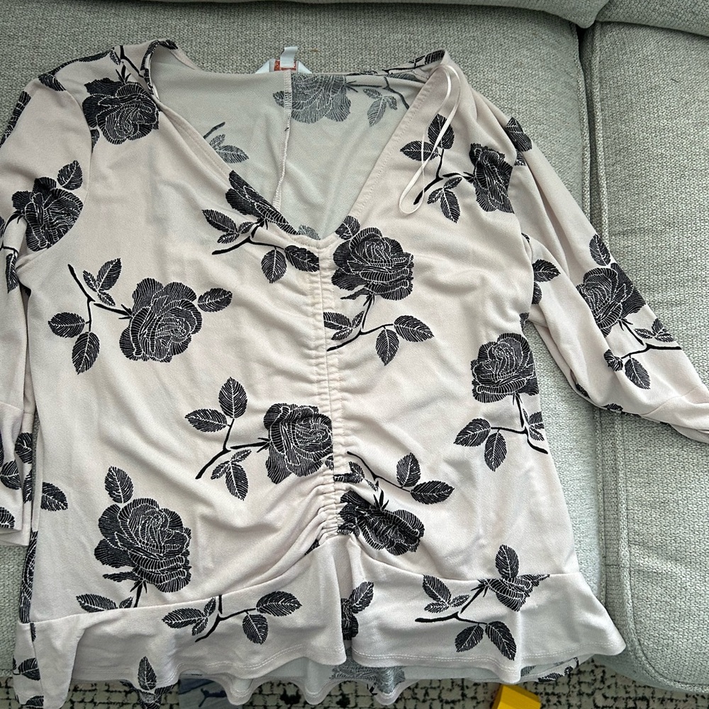 Floral V-Neck Ruched Women's Top